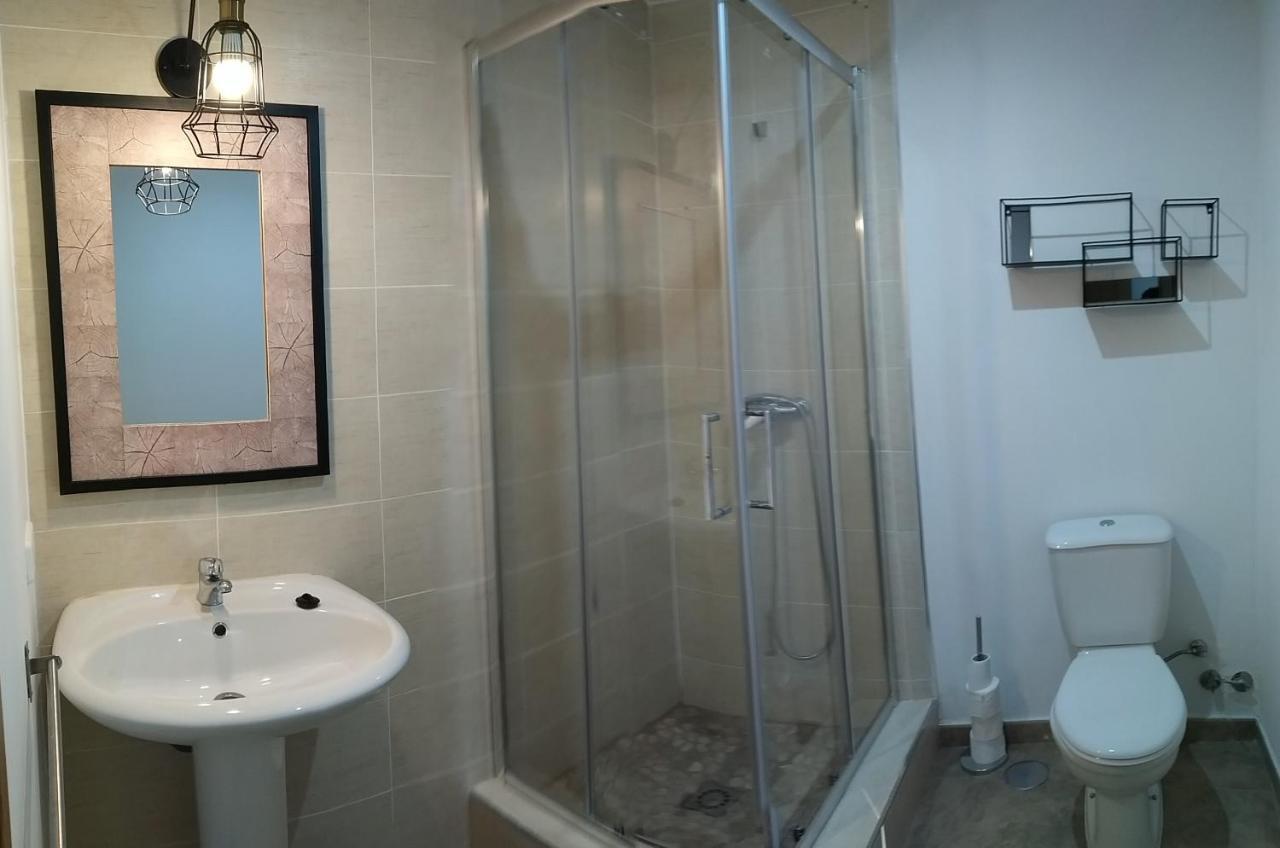 Duplex Jalama II Moraleja Luaran gambar