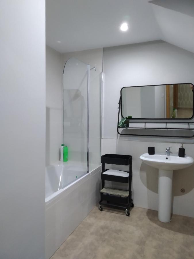 Duplex Jalama II Moraleja Luaran gambar